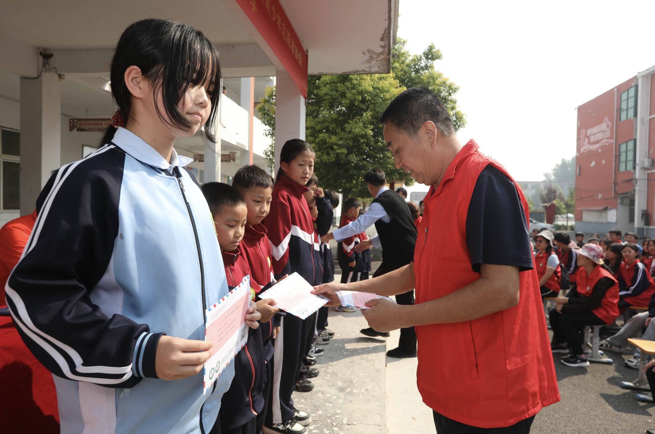 爱心启航：志海俱乐部 2011 年儿童慈善基金的诞生与使命